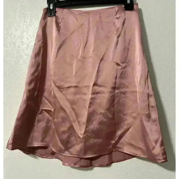 Sincerely Jules Satin Ruched Mini Skirt Pink Women's Size M - Picture 3 of 6